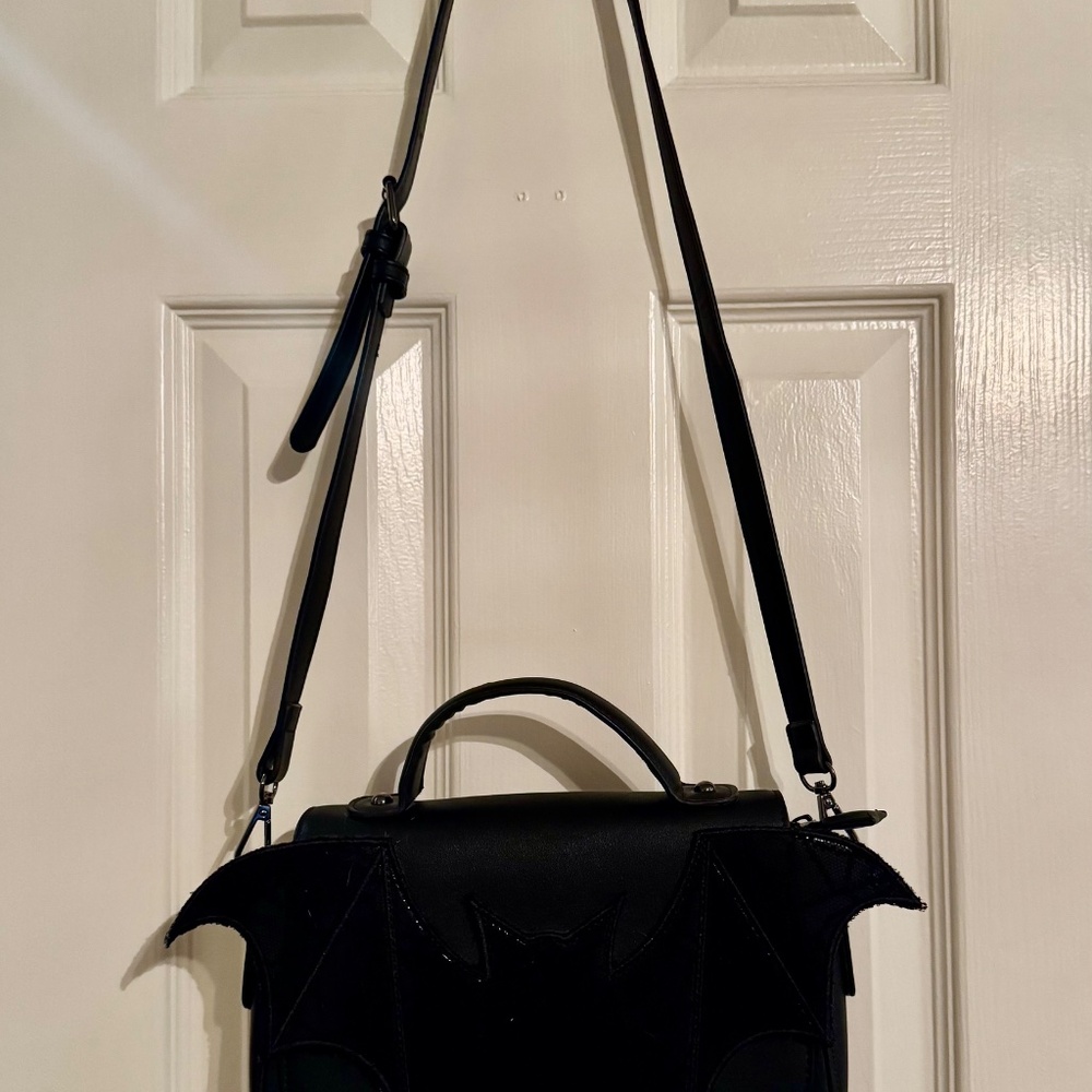 Mod Cloth Royalmonk Black Bat Shoulder Bag Purse Halloween - Picture 2 of 8